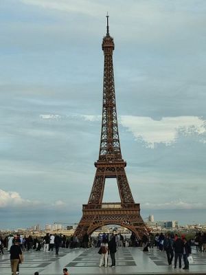 Grafika #9: Wycieczka siódmoklasistów do Paryża 8.04-13.04.2024