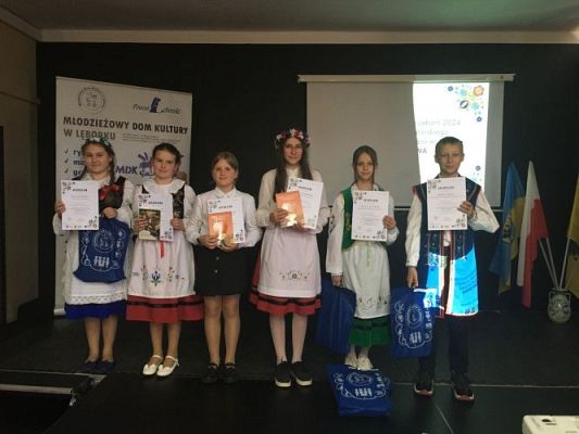 Grafika #5: Eliminacje powiatowe Lębork 2024 53. Konkursu Recytatorskiego Literatury Kaszubskiej "Rodnô Mòwa"