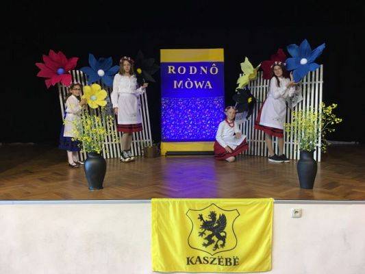 Grafika #1: Eliminacje gminne 53. Konkursu Recytatorskiego Literatury Kaszubskiej &quot;Rodnô Mòwa&quot;